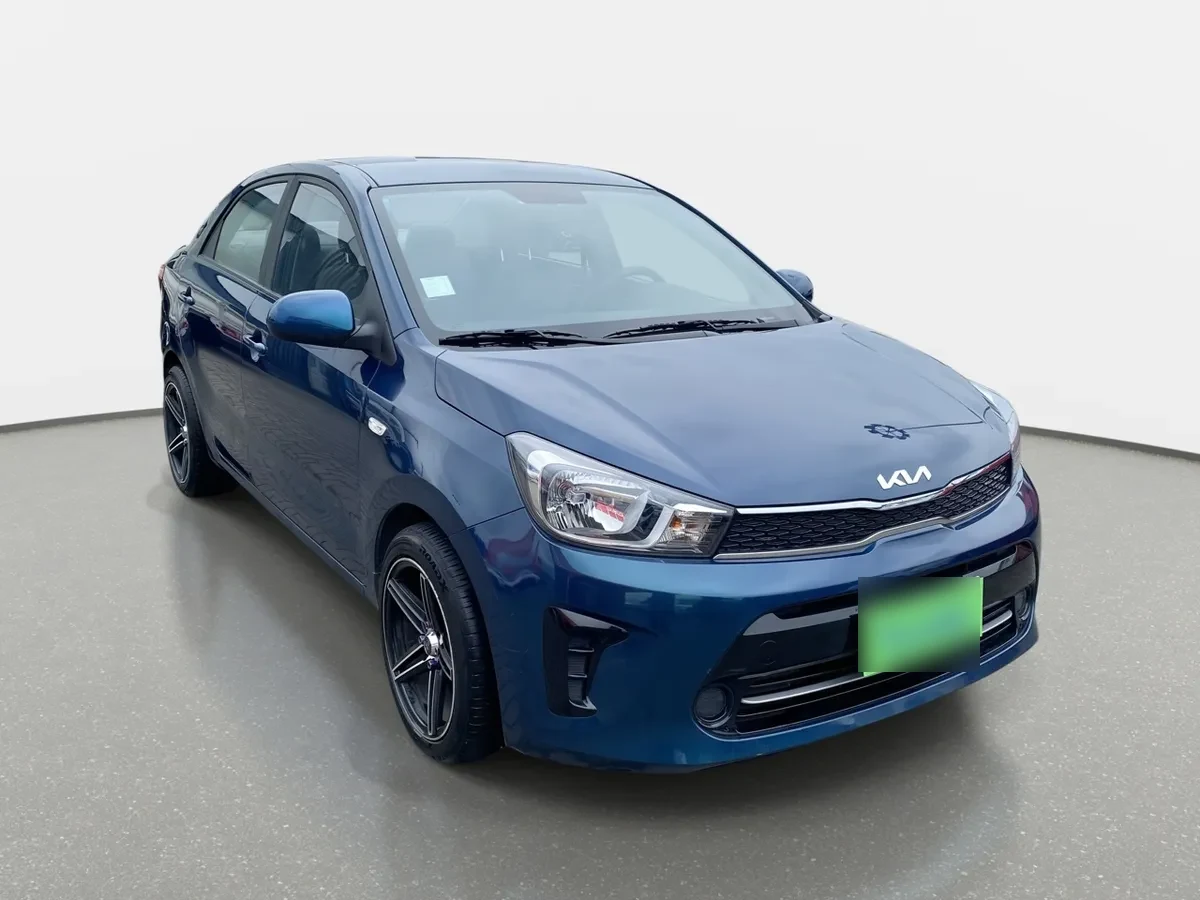 Kia Soluto 1.4 Lx Ac 4x2 Mt 4p año 2023