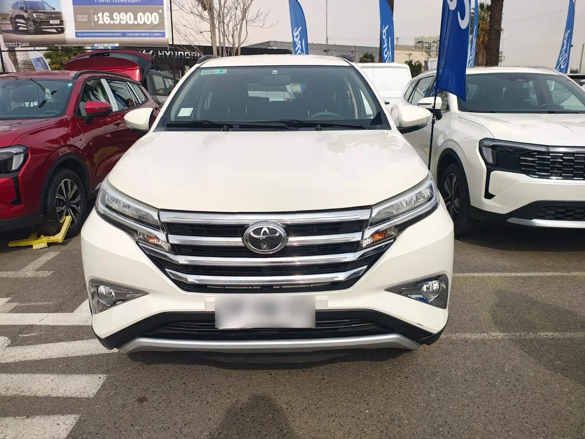 Toyota Rush 1.5 Xei 4x2 Mt 5p año 2023