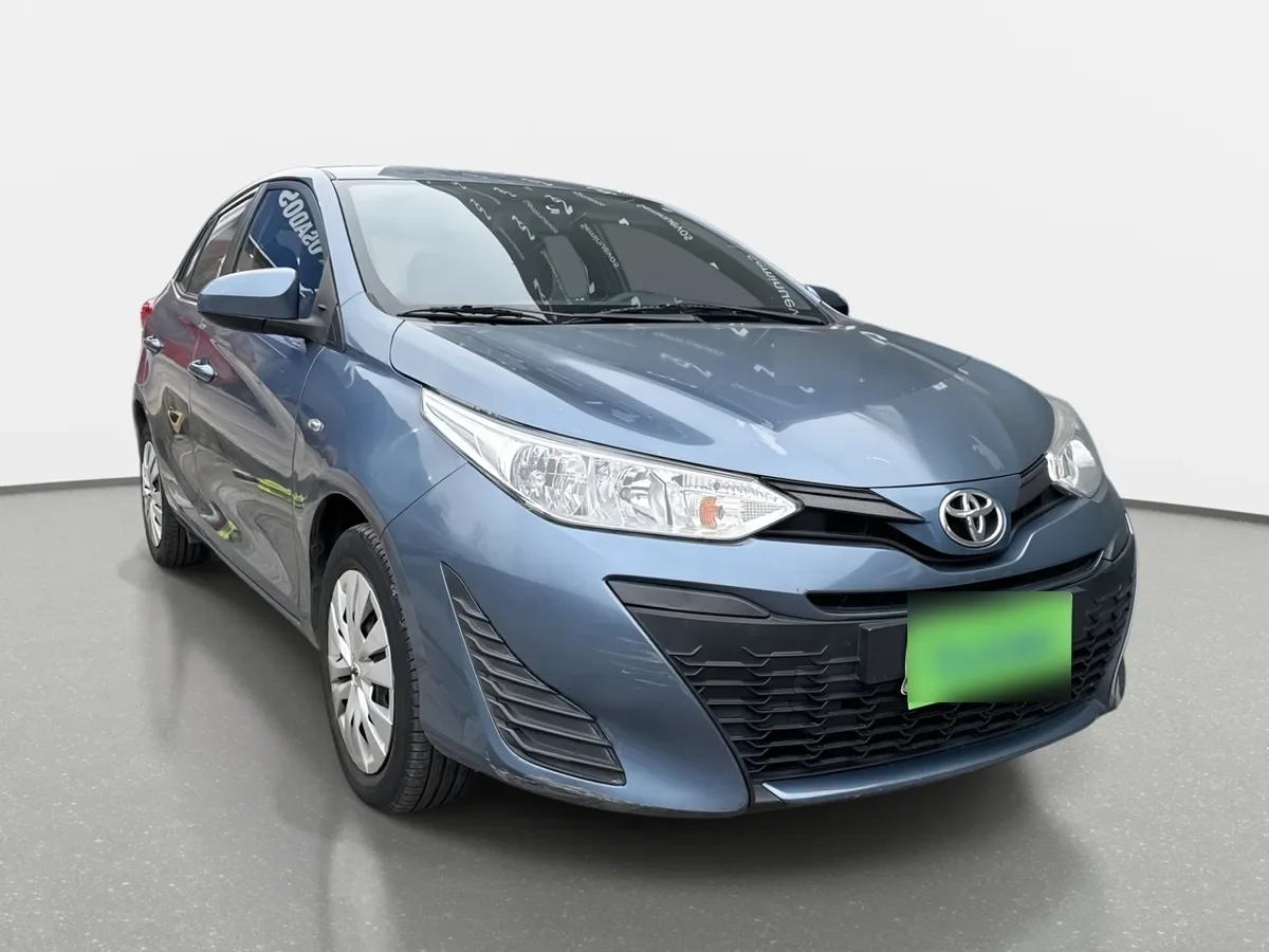 Toyota Yaris 1.5 Gle Sport 4x2 Hb Mt 5p año 2019