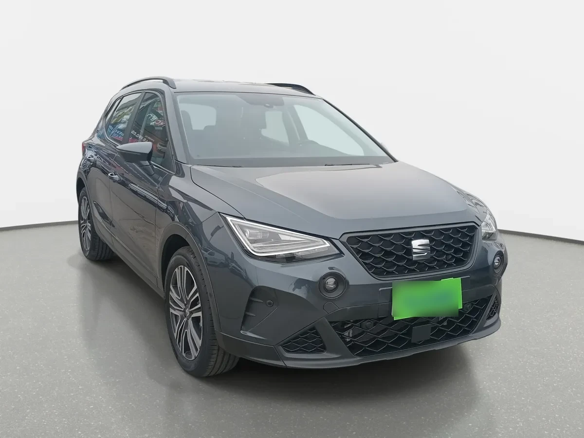 Seat Nuevo Arona 1.0 Tsi Style 4x2 At 5p año 2025