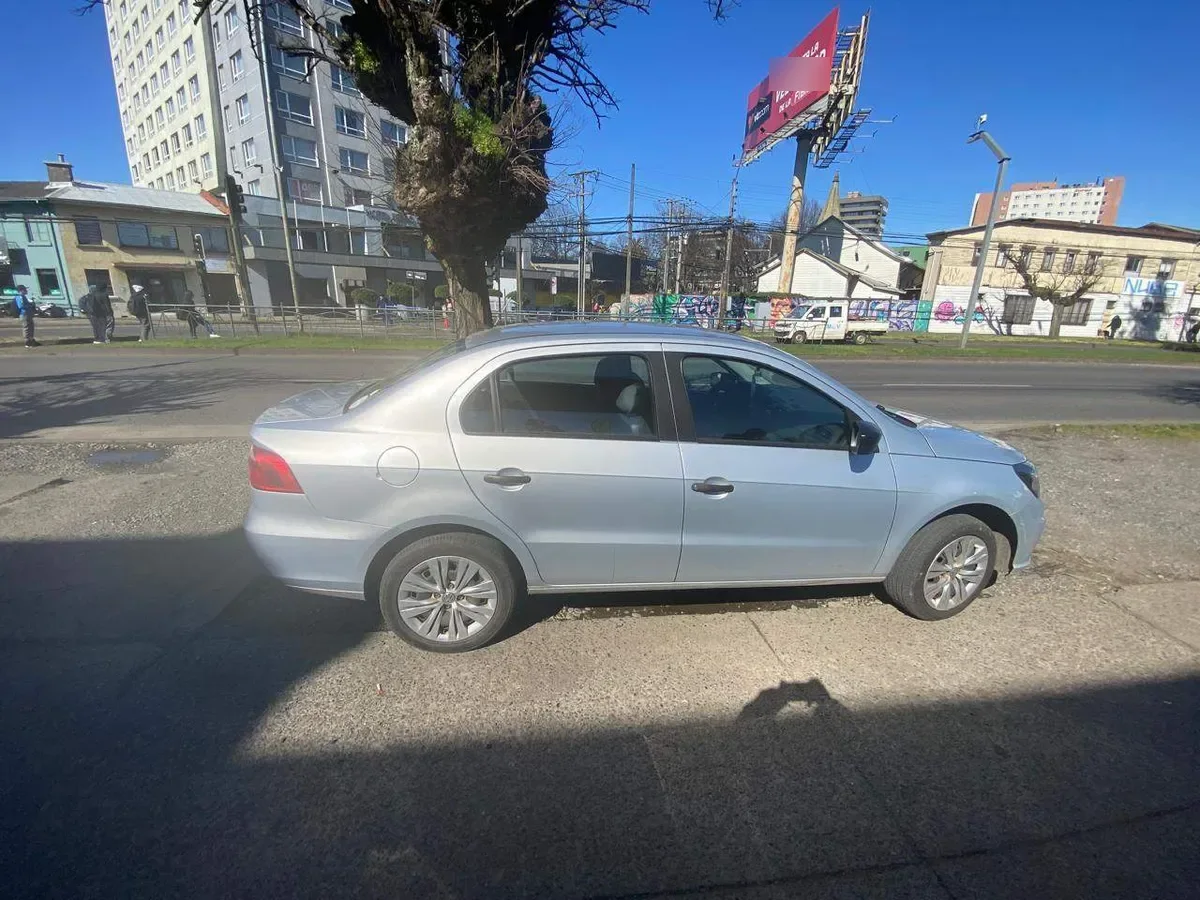 Volkswagen Voyage 1.6 Trendline 4x2 2ab Mt 4p año 2020