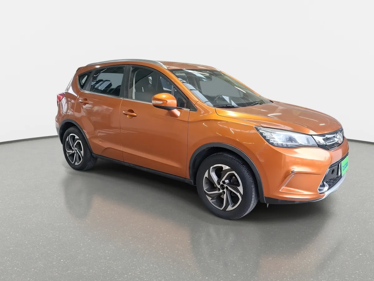 Dongfeng Ax5 1.4 Elegant 4x2 Mt 5p año 2018