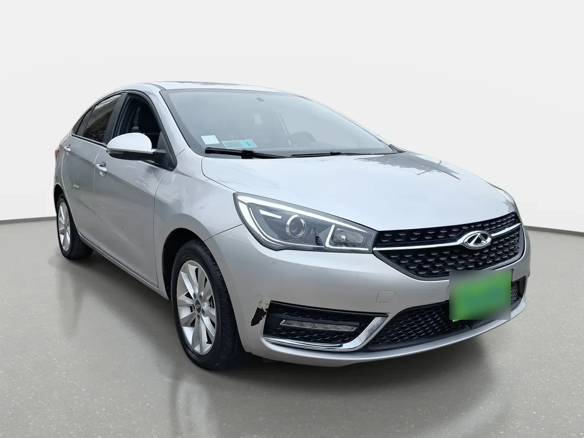 Chery Arrizo 5 1.5 Gls 4x2 Mt 4p año 2023