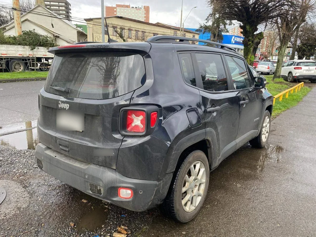 Jeep Renegade 1.8 Sport 4x2 Mt 5p año 2022