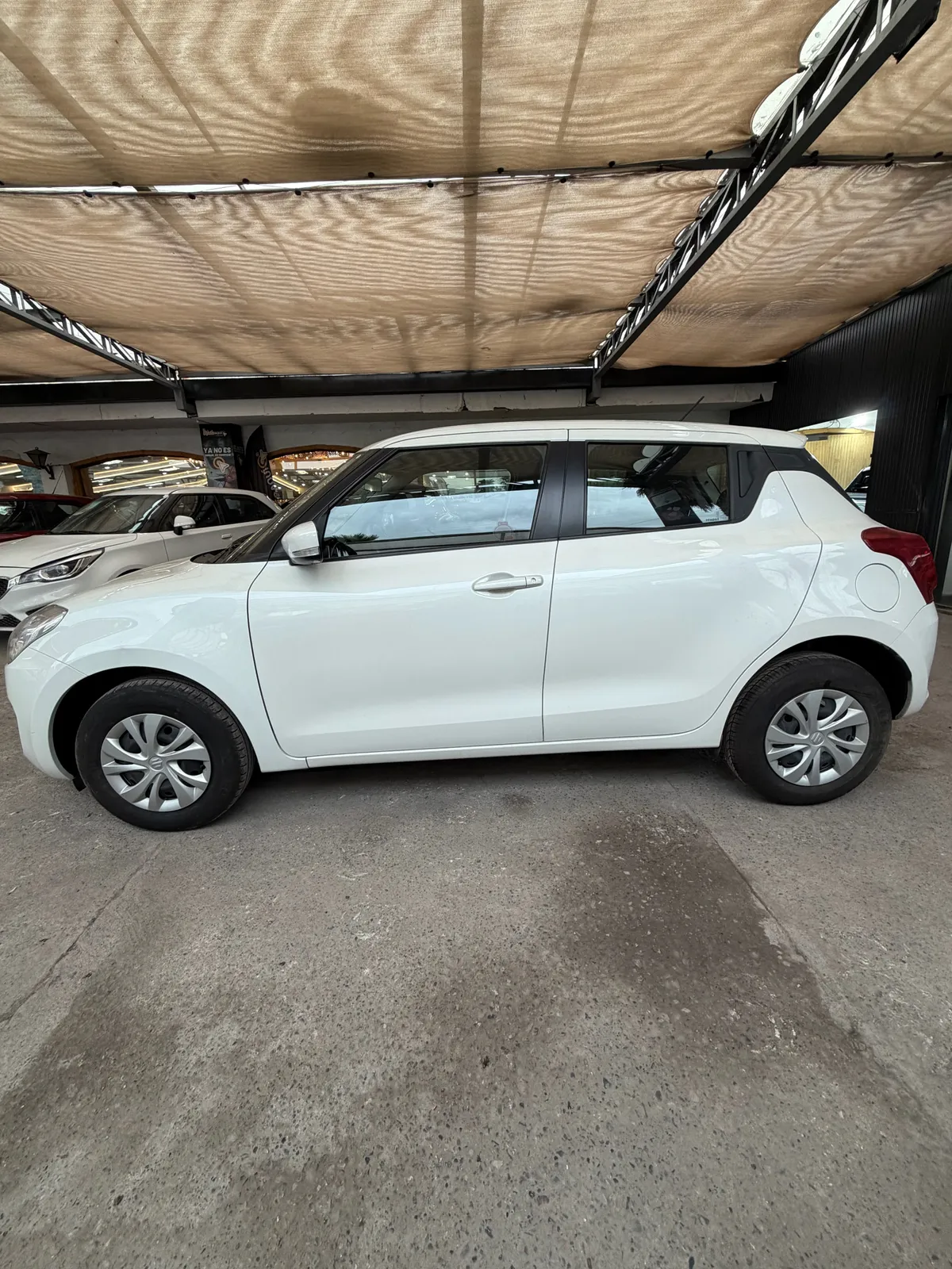 SUZUKI SWIFT 1.2 Gl Mt año 2024