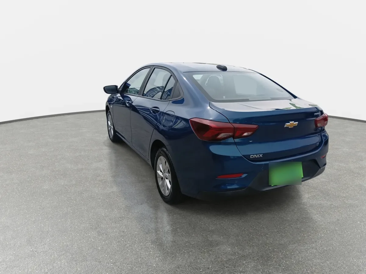 Chevrolet Onix 1.0t Lt 4x2 Sedan Mt 4p año 2021