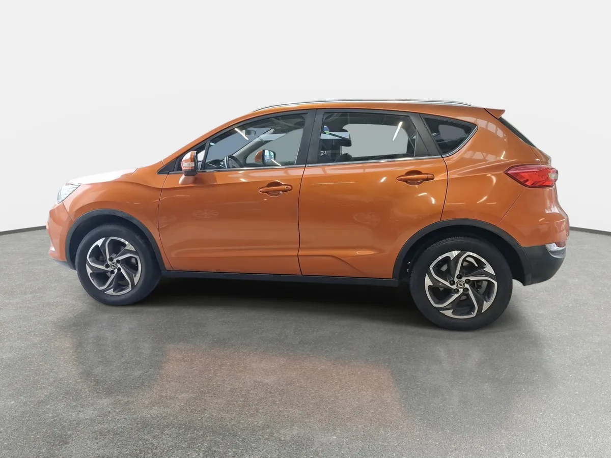 Dongfeng Ax5 1.4 Elegant 4x2 Mt 5p año 2018