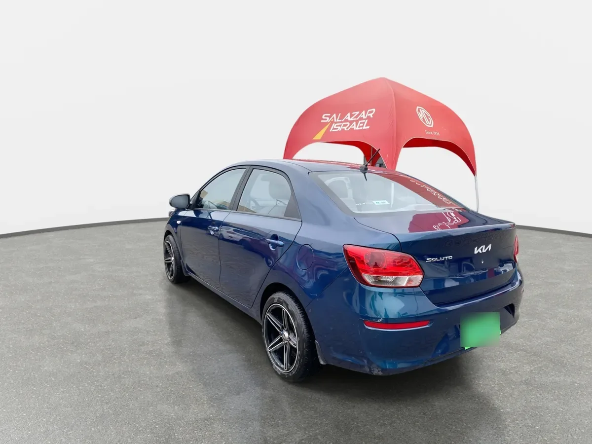 Kia Soluto 1.4 Lx Ac 4x2 Mt 4p año 2023