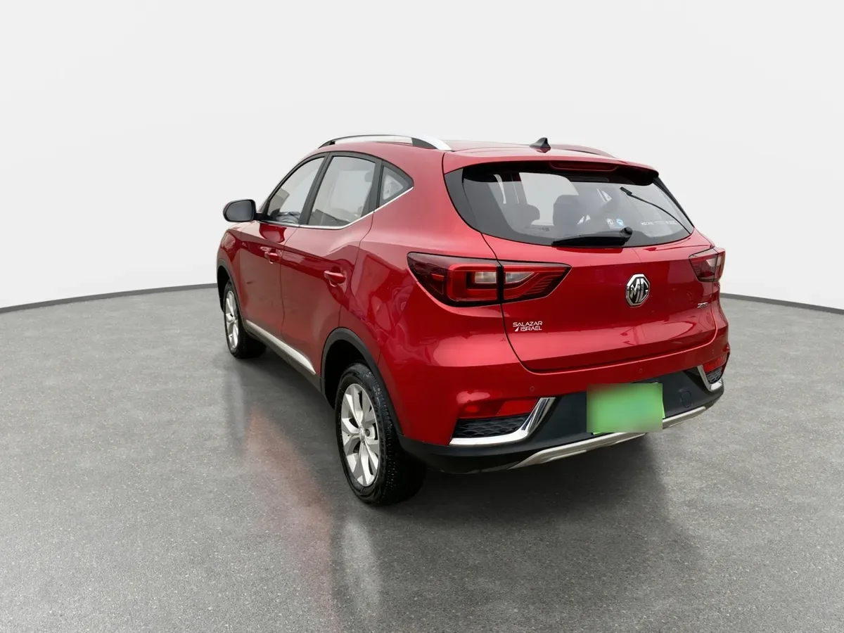 MG Mg Zs 1.5 Std 4x2 Mt 5p año 2024