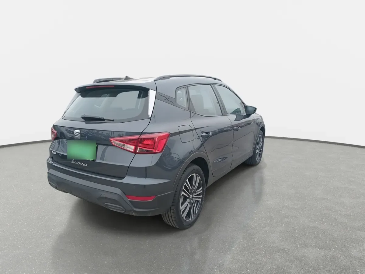 Seat Nuevo Arona 1.0 Tsi Style 4x2 At 5p año 2025
