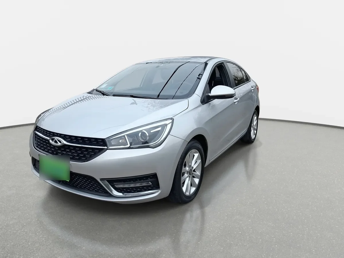 Chery Arrizo 5 1.5 Gls 4x2 Mt 4p año 2023