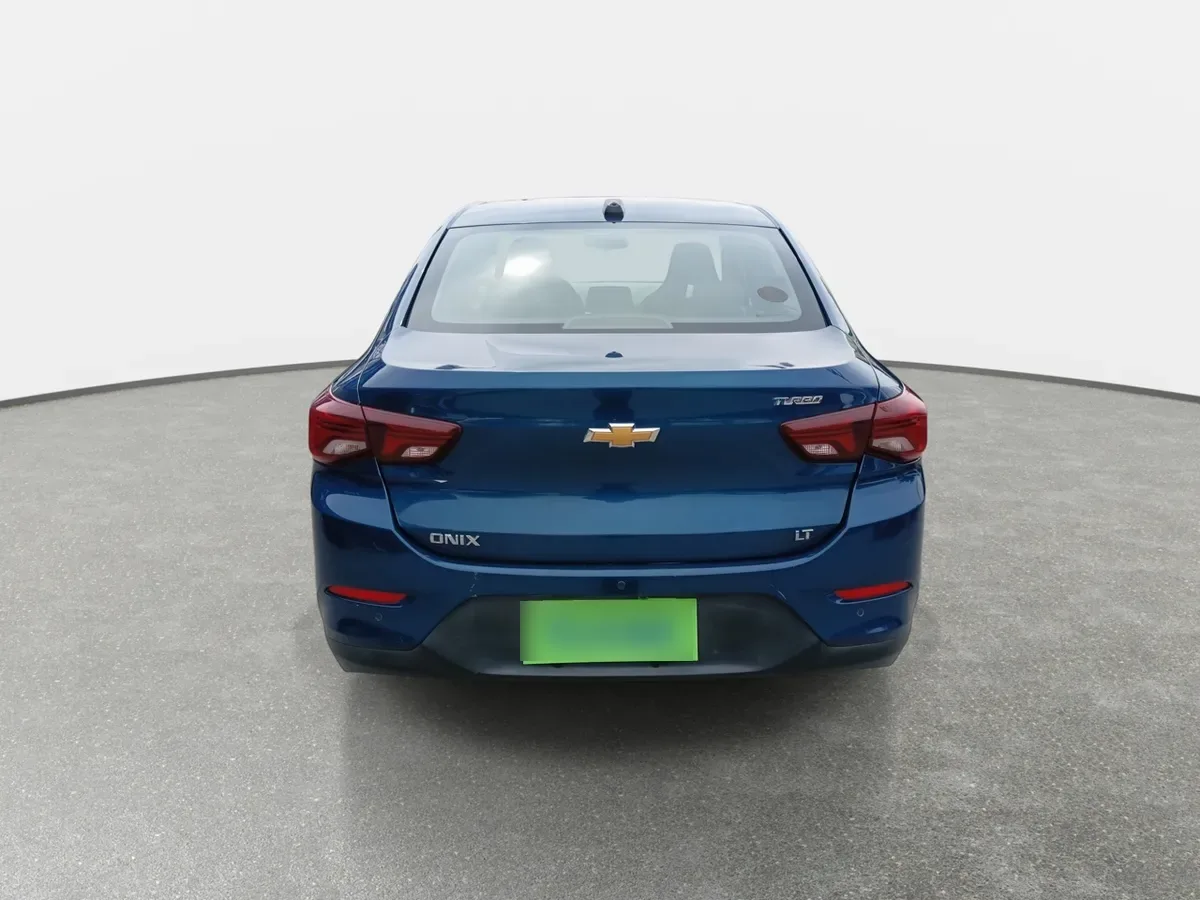 Chevrolet Onix 1.0t Lt 4x2 Sedan Mt 4p año 2021