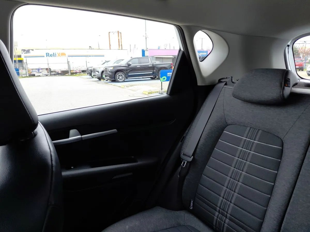 Kia Sonet 1.5 Ex 4x2 Ivt Ri At 5p año 2025