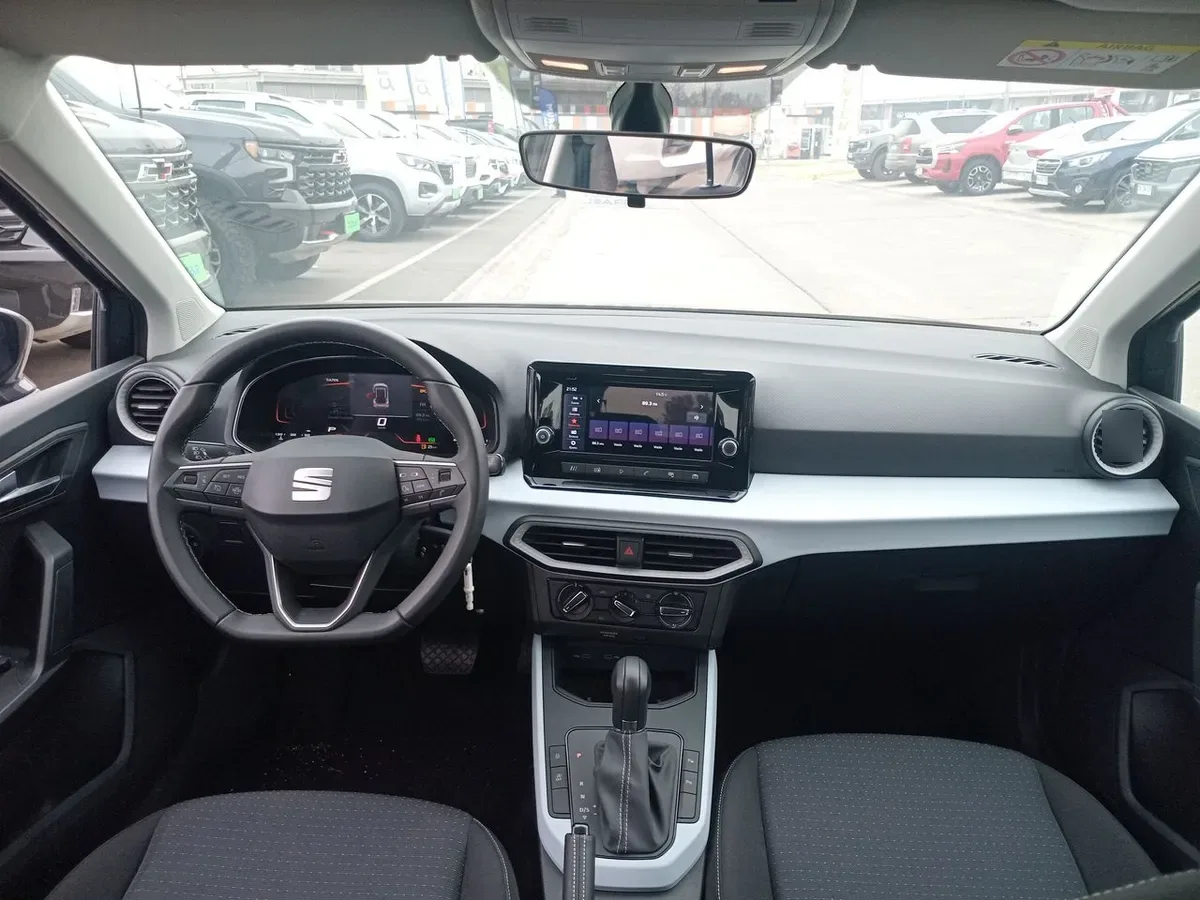 Seat Nuevo Arona 1.0 Tsi Style 4x2 At 5p año 2025