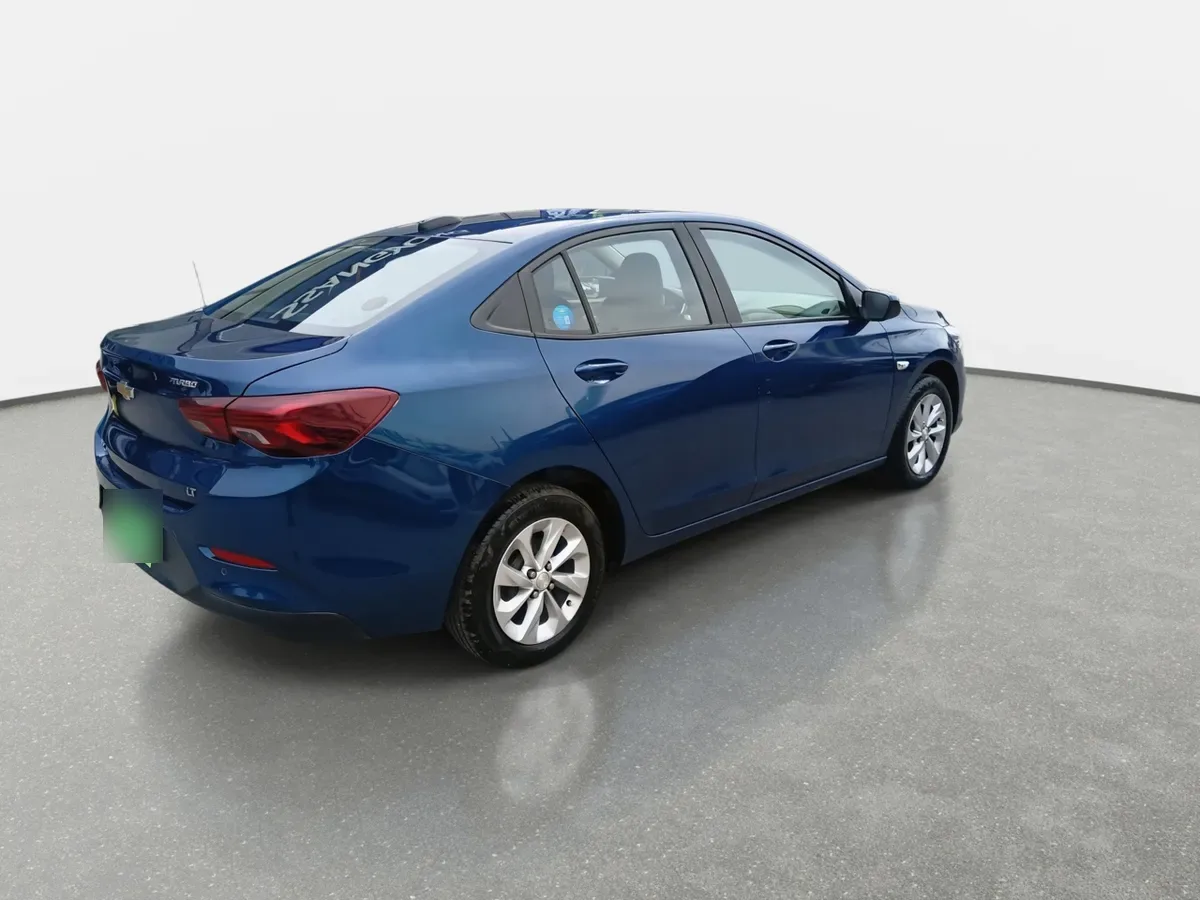 Chevrolet Onix 1.0t Lt 4x2 Sedan Mt 4p año 2021