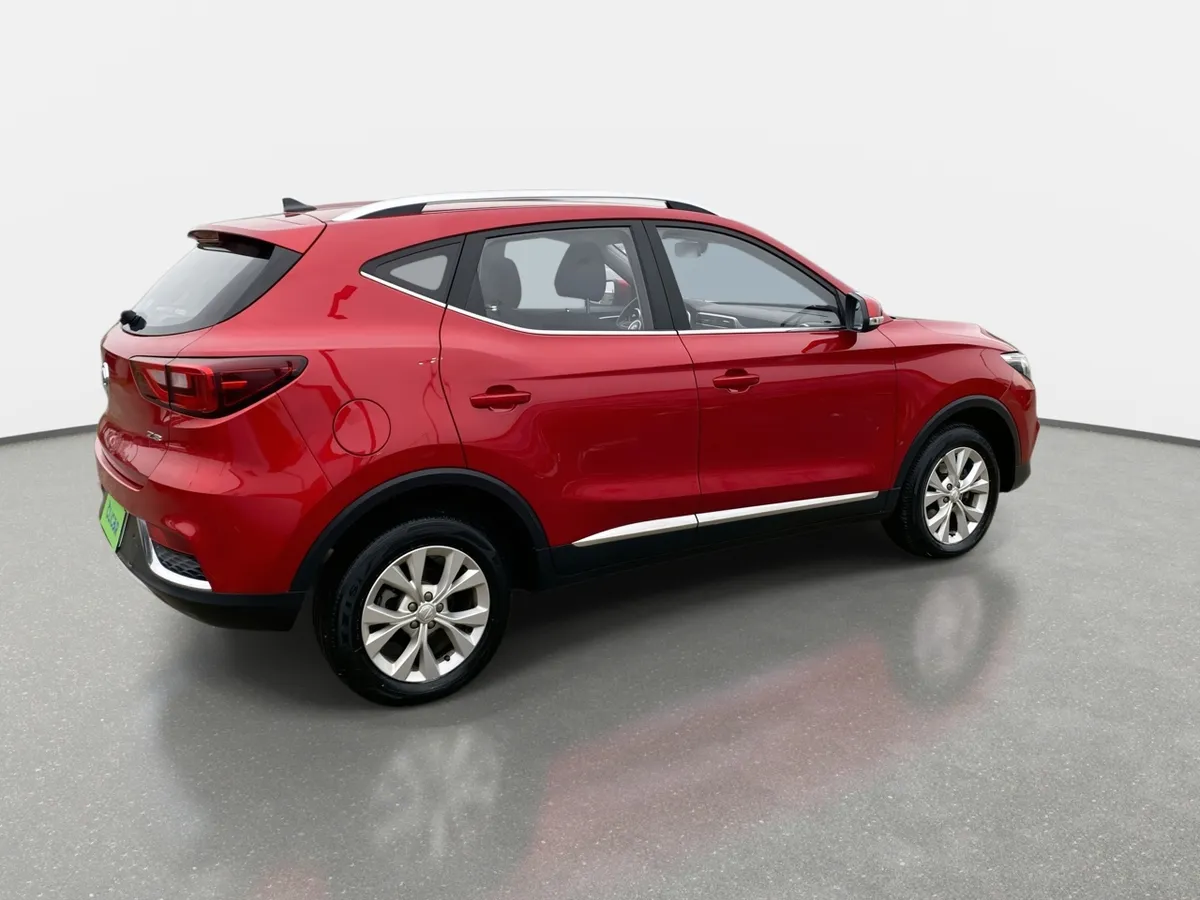 MG Mg Zs 1.5 Std 4x2 Mt 5p año 2024