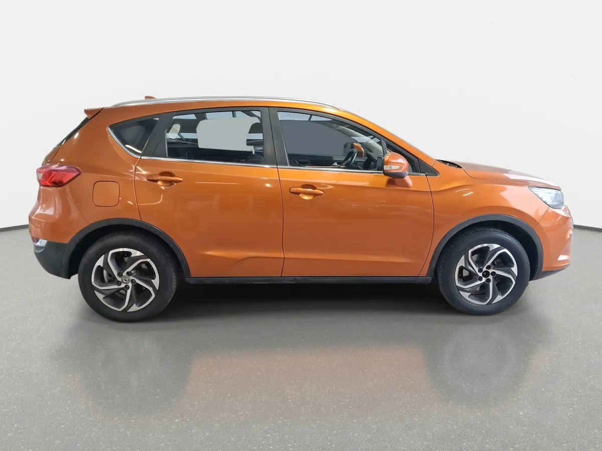 Dongfeng Ax5 1.4 Elegant 4x2 Mt 5p año 2018