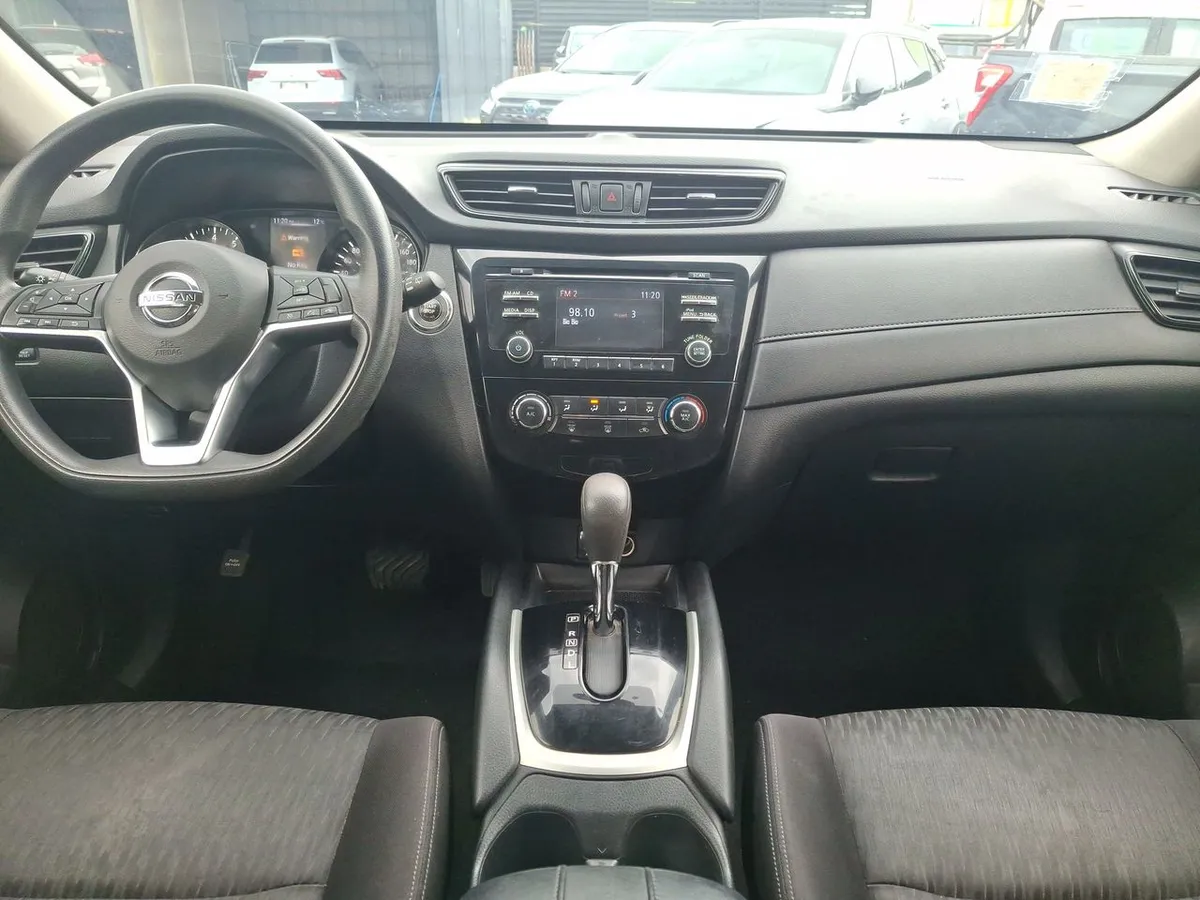 Nissan X-Trail 2.5 Sense 4x2 3row Cvt At 5p año 2019