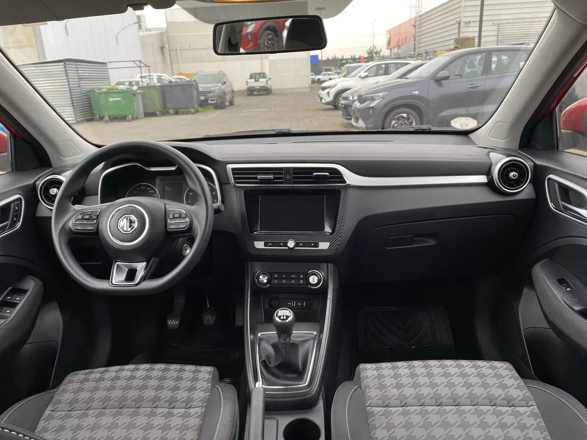 MG Mg Zs 1.5 Std 4x2 Mt 5p año 2024