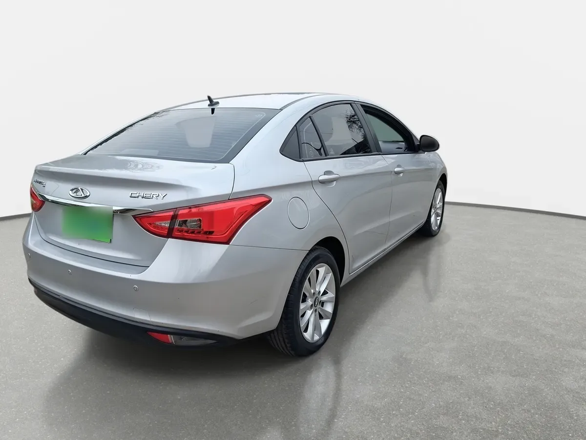 Chery Arrizo 5 1.5 Gls 4x2 Mt 4p año 2023