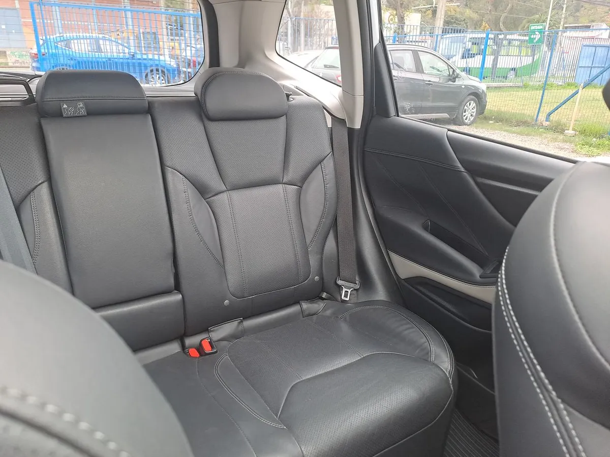Subaru Forester 2.0i Limited Eyesight Awd At 5p año 2024