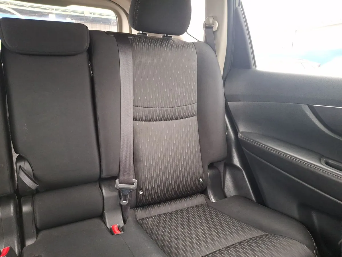 Nissan X-Trail 2.5 Sense Mc 4x2 Cvt At 5p año 2022