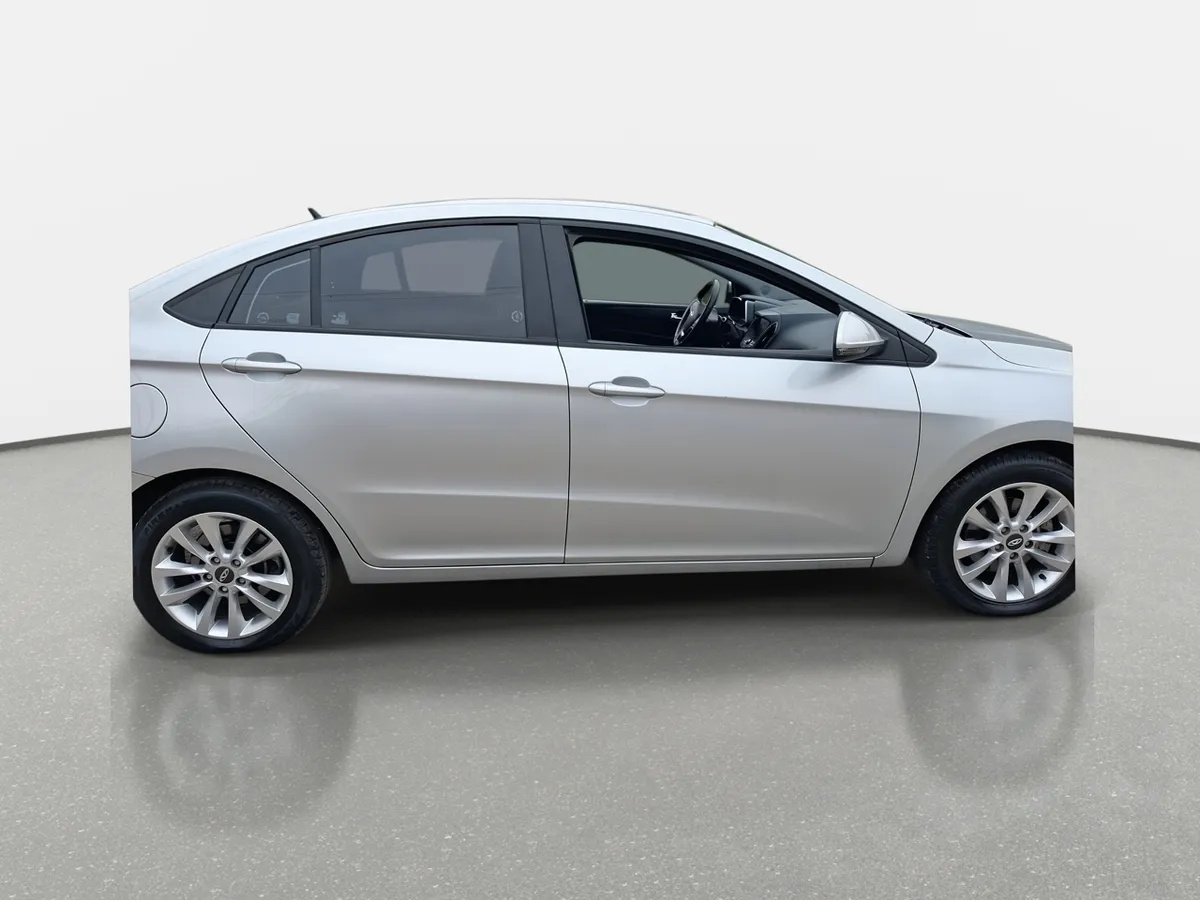 Chery Arrizo 5 1.5 Gls 4x2 Mt 4p año 2023