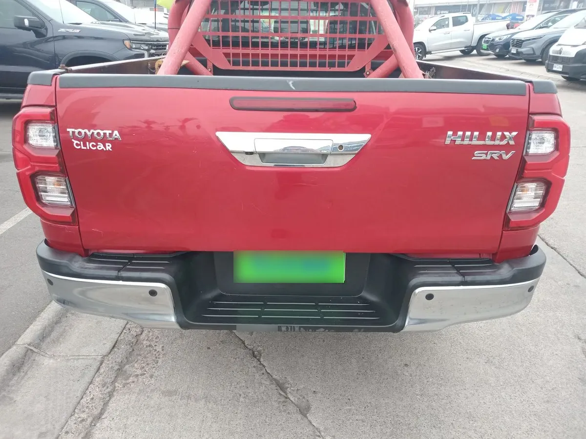 Toyota Hilux 2.8 Srv Diesel 4x4 Dob. Cab. At 4p año 2024