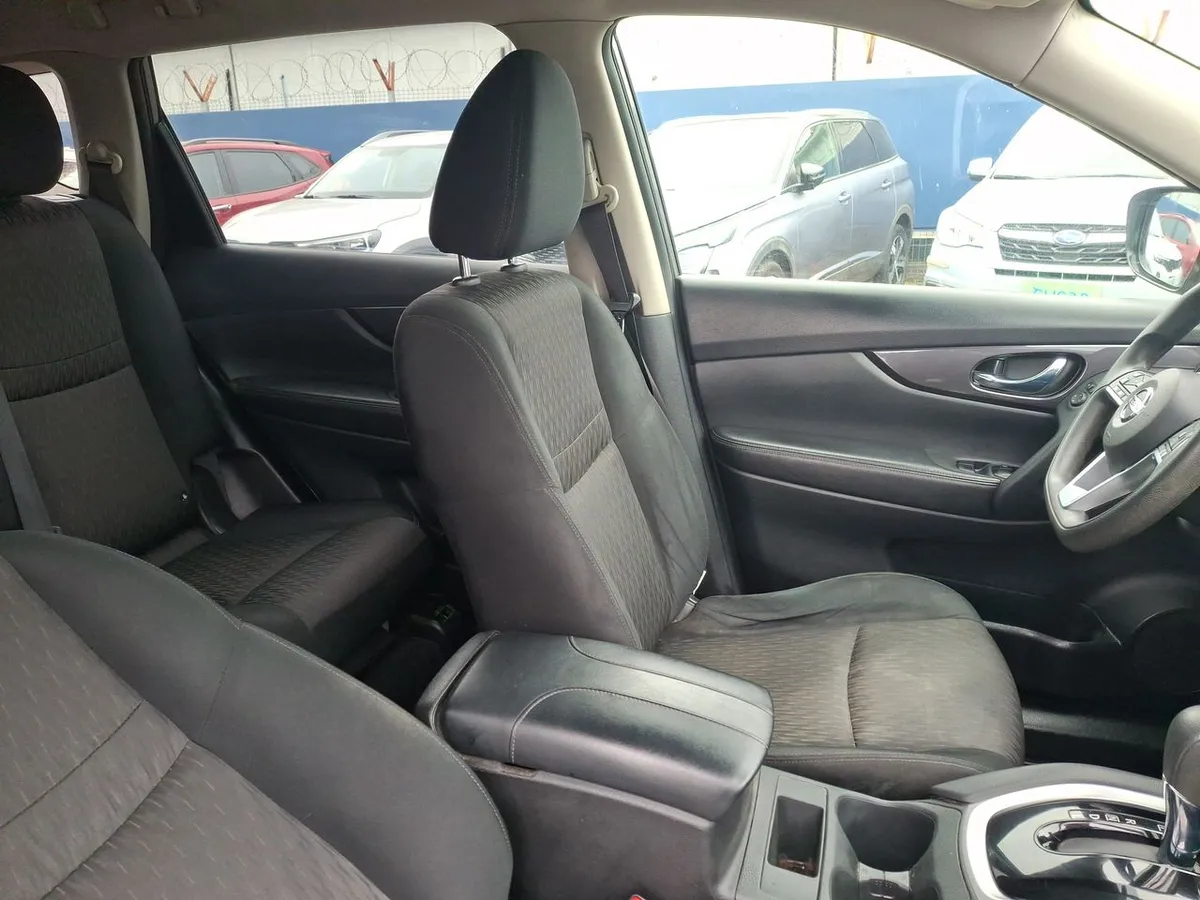 Nissan X-Trail 2.5 Sense Mc 4x2 Cvt At 5p año 2022