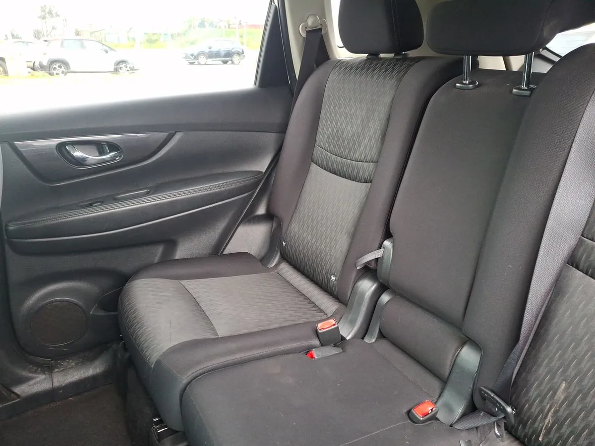 Nissan X-Trail 2.5 Sense 4x2 3row Cvt At 5p año 2019