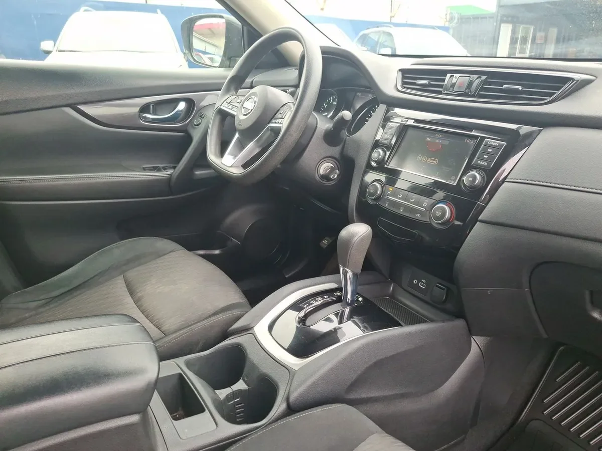 Nissan X-Trail 2.5 Sense Mc 4x2 Cvt At 5p año 2022