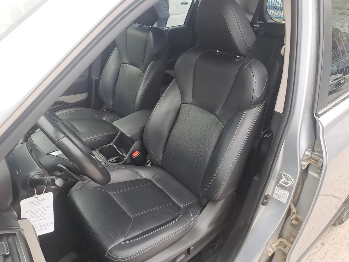 Subaru Forester 2.0i Limited Eyesight Awd At 5p año 2024