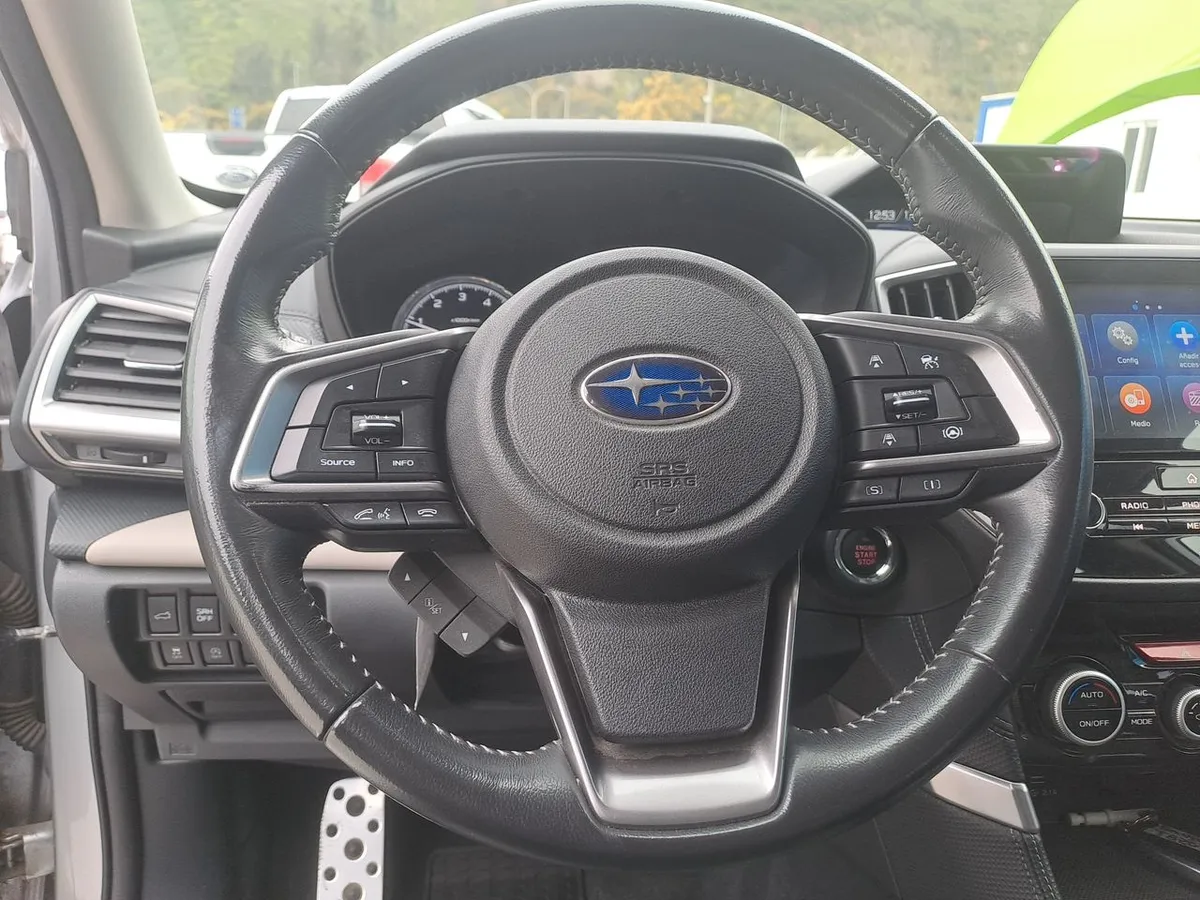 Subaru Forester 2.0i Limited Eyesight Awd At 5p año 2024