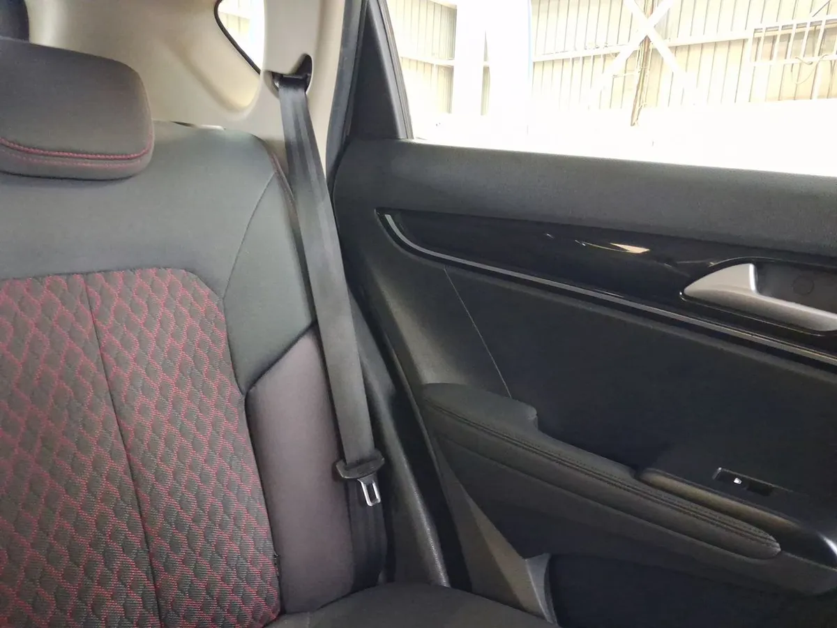 Dongfeng Ax5 1.4 Elegant 4x2 Mt 5p año 2018