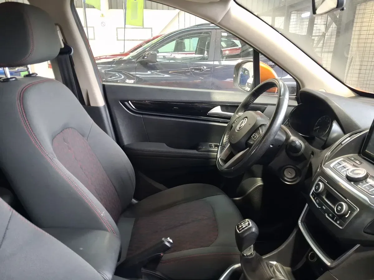 Dongfeng Ax5 1.4 Elegant 4x2 Mt 5p año 2018