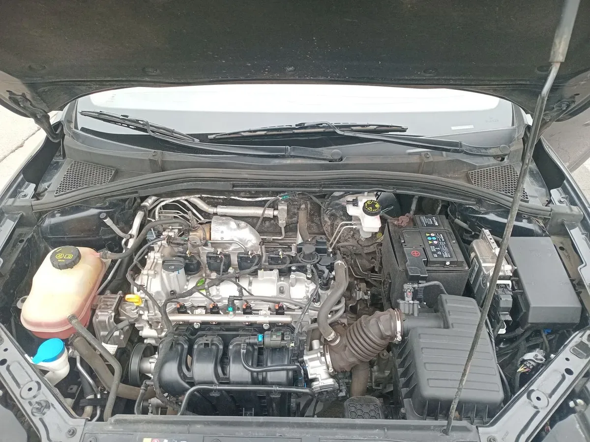 MG 5 1.5 Com 4x2 Mt 4p año 2026