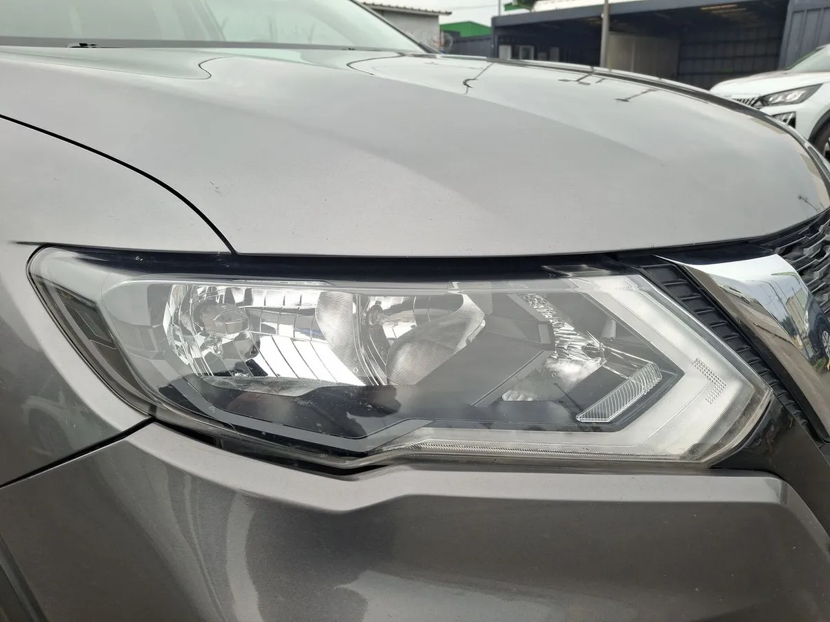 Nissan X-Trail 2.5 Sense Mc 4x2 Cvt At 5p año 2022