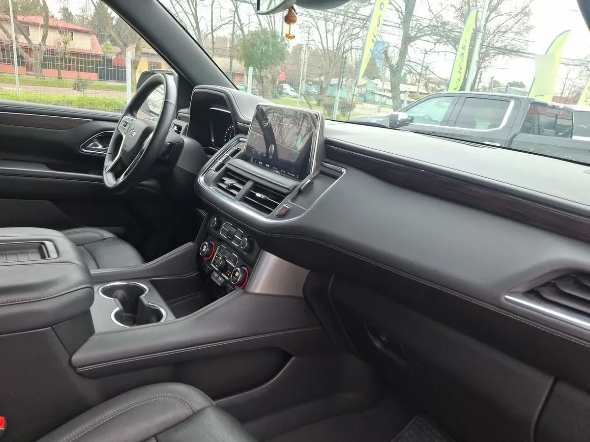 Chevrolet Tahoe 5.3 Z71 4x4 At 5p año 2023