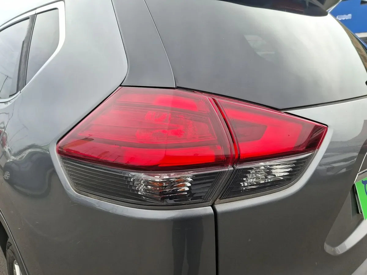 Nissan X-Trail 2.5 Sense Mc 4x2 Cvt At 5p año 2022