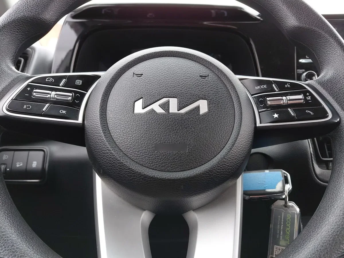 Kia Sonet 1.5 Ex 4x2 Ivt Ri At 5p año 2025