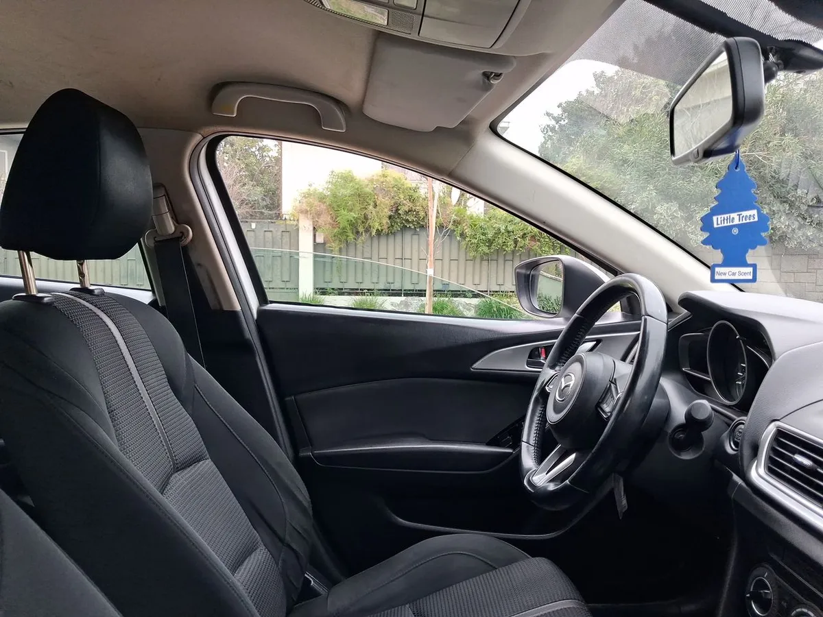Mazda 3 2.0 V 4x2 Sedan 6mt 4p año 2019
