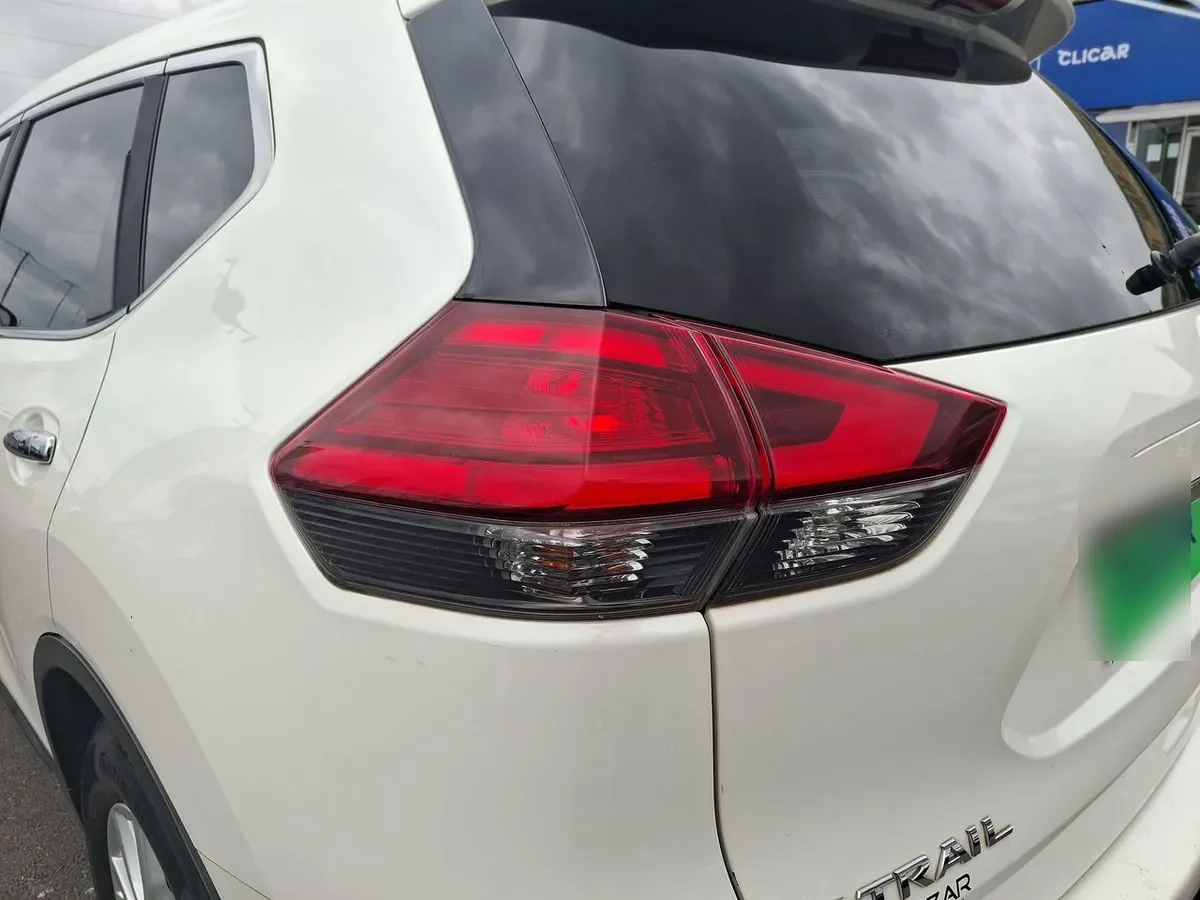 Nissan X-Trail 2.5 Sense 4x2 3row Cvt At 5p año 2019