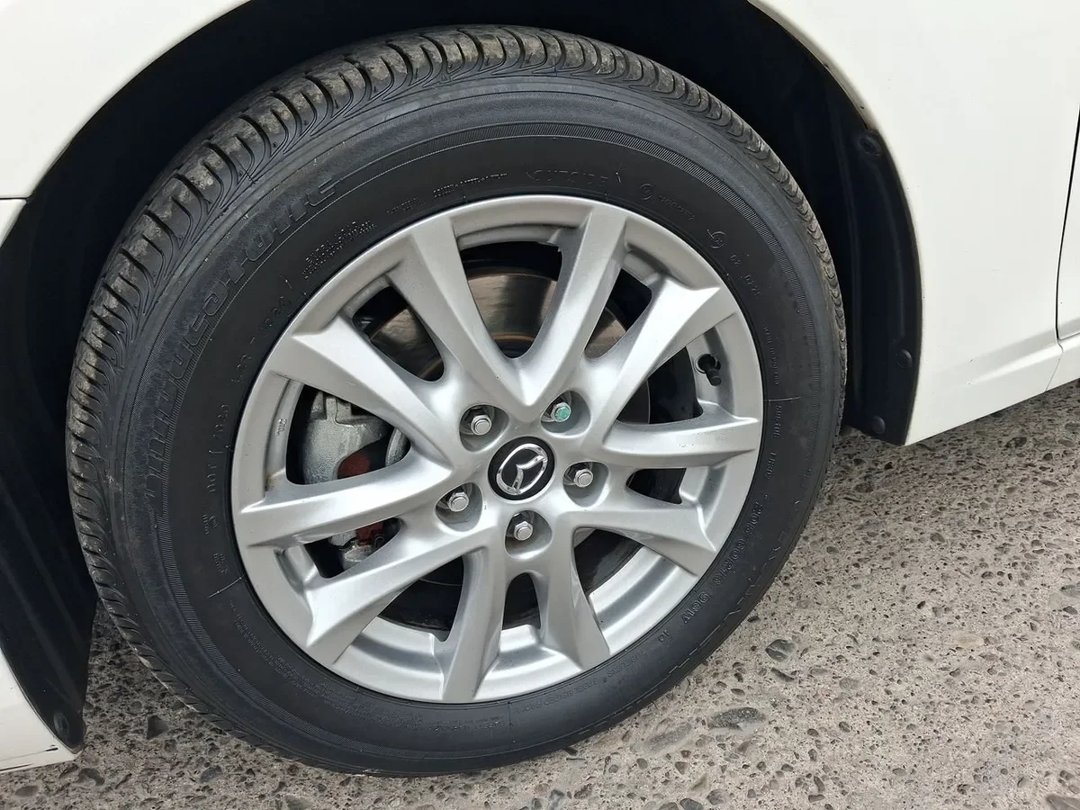 Mazda 3 2.0 V 4x2 Sedan 6mt 4p año 2019