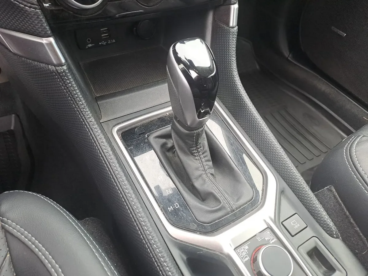 Subaru Forester 2.0i Limited Eyesight Awd At 5p año 2024