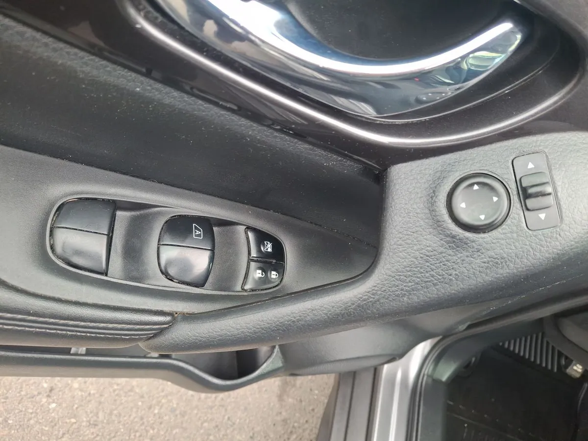 Nissan X-Trail 2.5 Sense Mc 4x2 Cvt At 5p año 2022