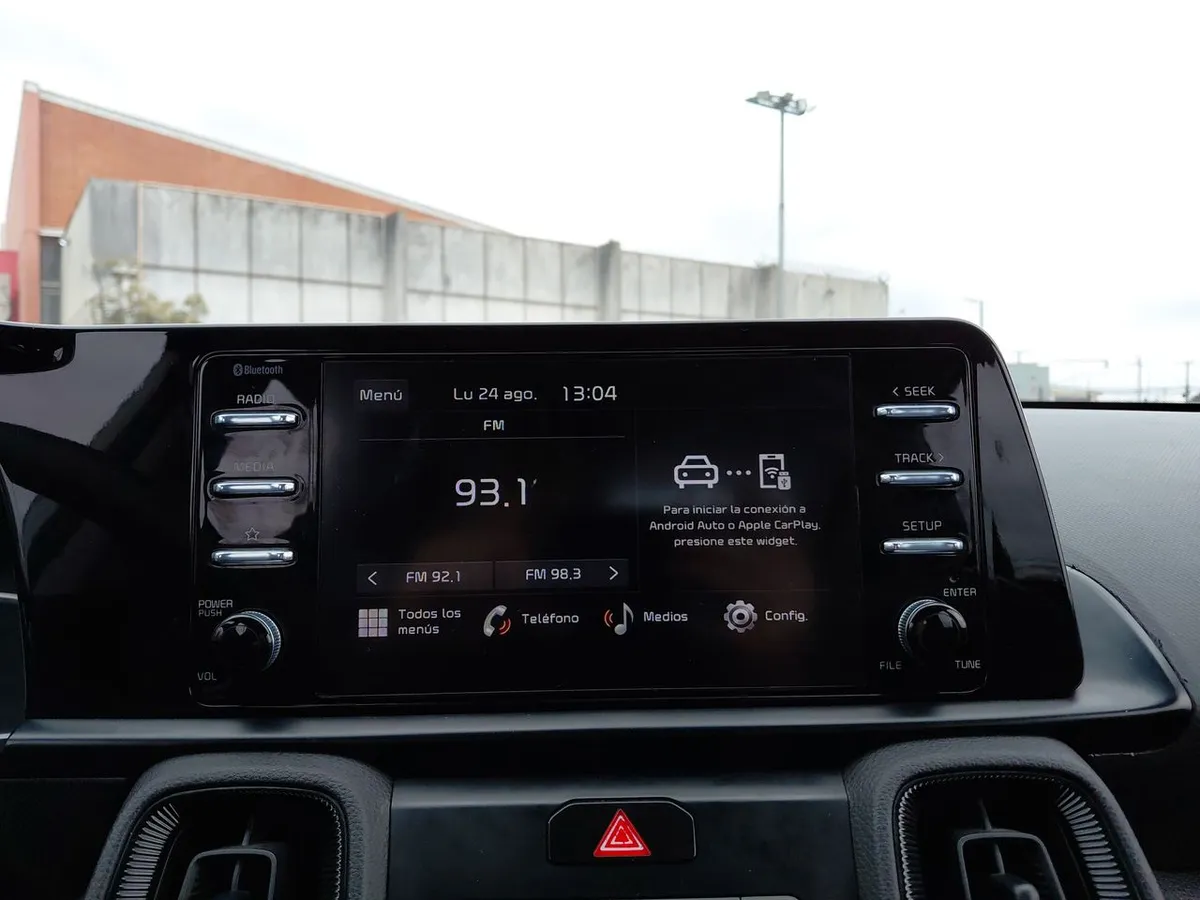 Kia Sonet 1.5 Ex 4x2 Ivt Ri At 5p año 2025