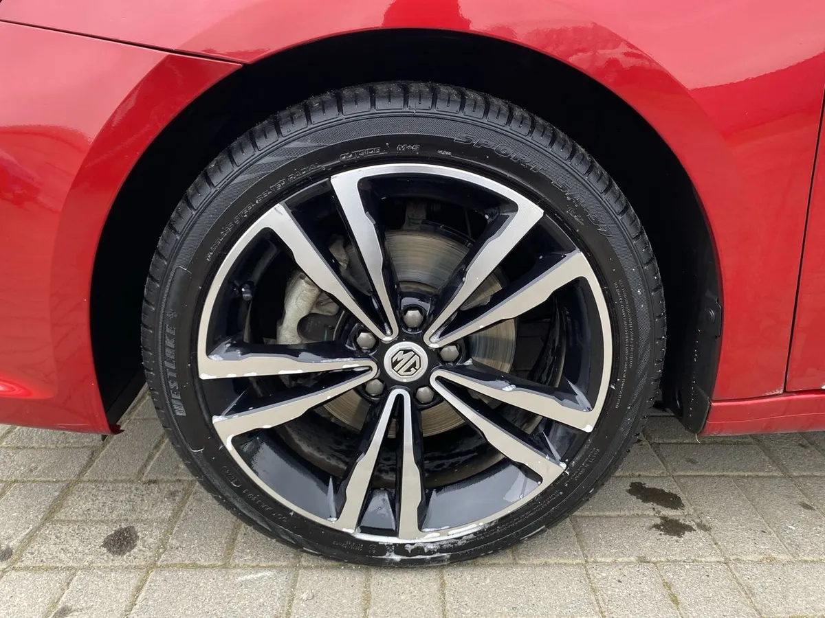 MG 6 1.5t Thropy 4x2 Dct At 4p año 2019