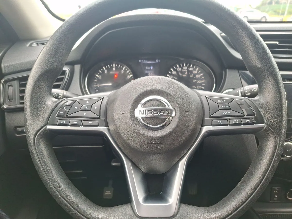 Nissan X-Trail 2.5 Sense 4x2 3row Cvt At 5p año 2019