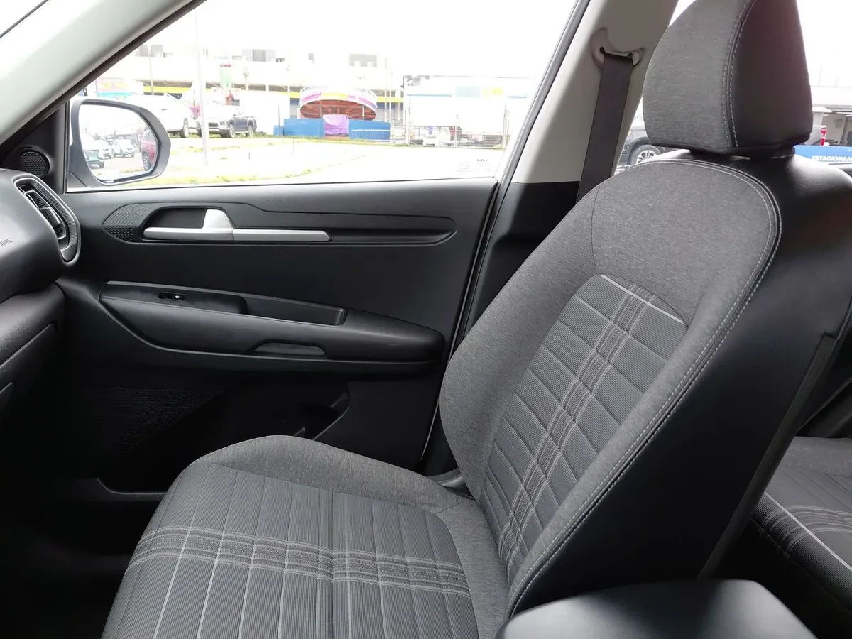 Kia Sonet 1.5 Ex 4x2 Ivt Ri At 5p año 2025