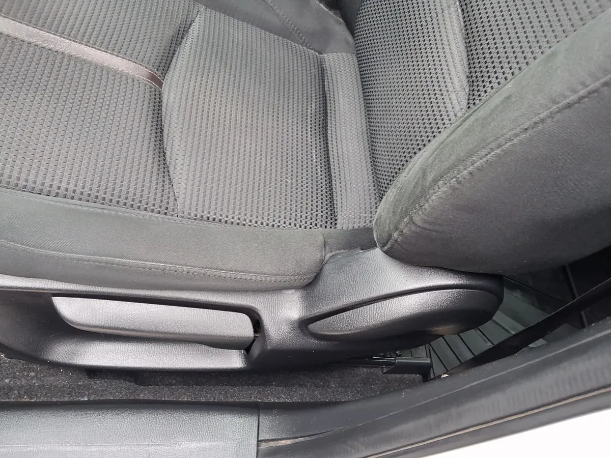 Mazda 3 2.0 V 4x2 Sedan 6mt 4p año 2019